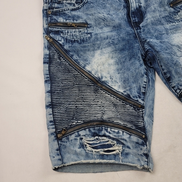 D Lux raw hem distressed acidwash zipper denim sho - Picture 3 of 6